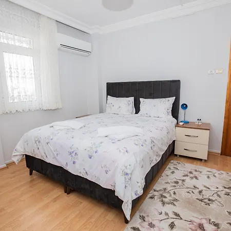 Apartamento Gueler 61 *
