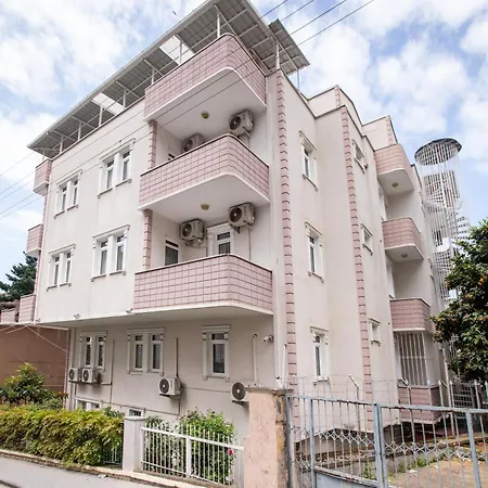 Gueler 61 Apartment