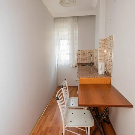 Gueler 61 Apartment *